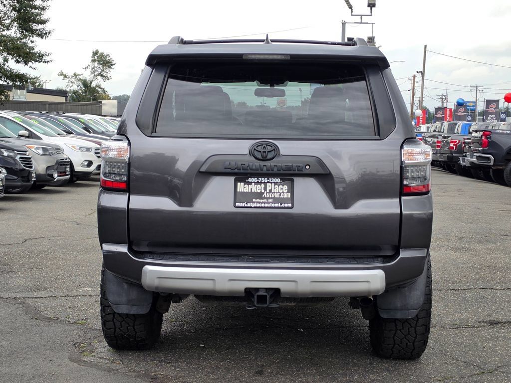 Used 2018 Toyota 4Runner TRD Off-Road Premium AWD/4WD image 5