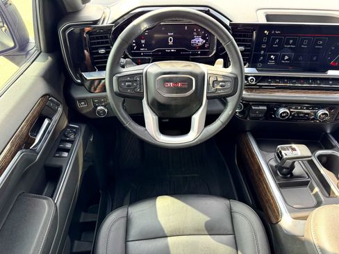 Used 2024 GMC Sierra 1500 Elevation w/ Elevation Premium Package AWD/4WD image 21
