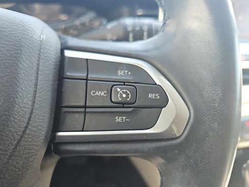 Used 2022 Jeep Compass Latitude w/ Convenience Group FWD image 40