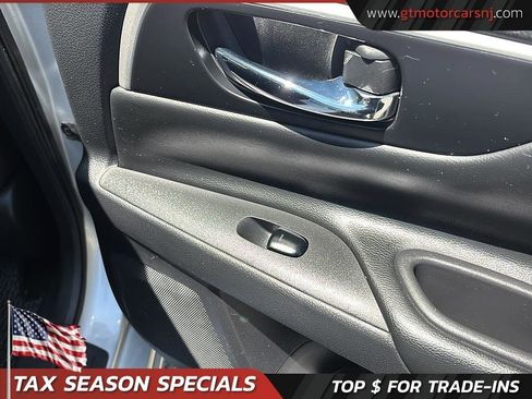 Used 2017 Nissan Altima 2.5 SR FWD image 34