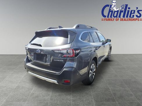 Certified 2025 Subaru Outback Limited AWD/4WD image 4
