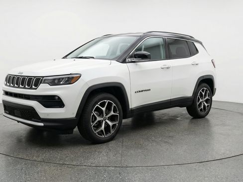 Used 2025 Jeep Compass Limited AWD/4WD image 3