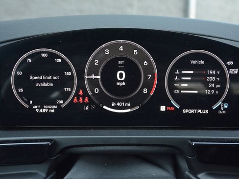 Used 2026 Porsche Cayenne S image 17