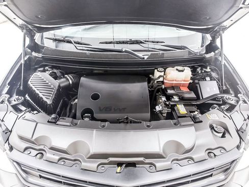 Used 2019 Chevrolet Traverse LS w/ LPO, Blackout Package FWD image 39