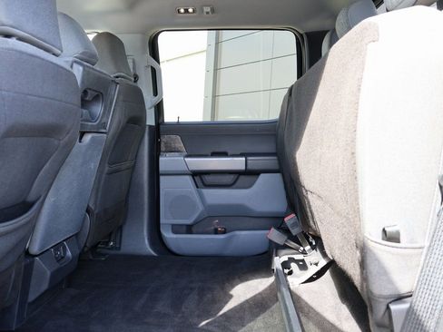 Used 2022 Ford F150 XLT w/ Equipment Group 302A High image 17