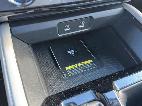 Used 2023 Honda Accord Touring image 19