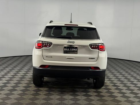 Used 2022 Jeep Compass Latitude AWD/4WD image 8