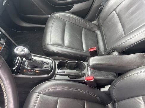 Used 2019 Buick Encore Essence AWD/4WD image 19