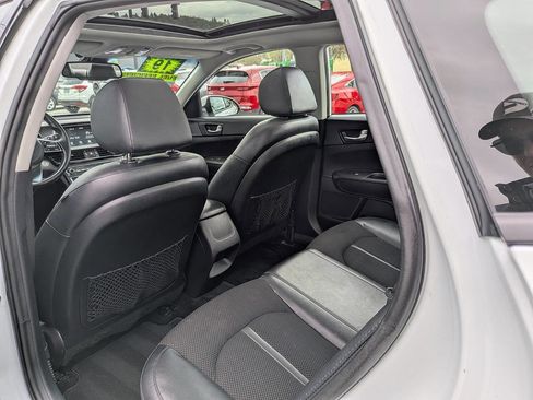 Used 2019 Kia Optima S w/ S Panoramic Sunroof Package image 10