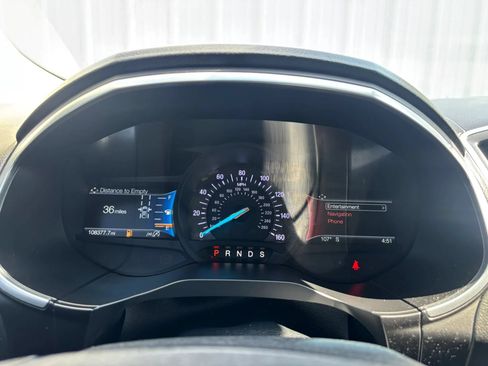 Used 2019 Ford Edge Titanium w/ Equipment Group 301A AWD/4WD image 26
