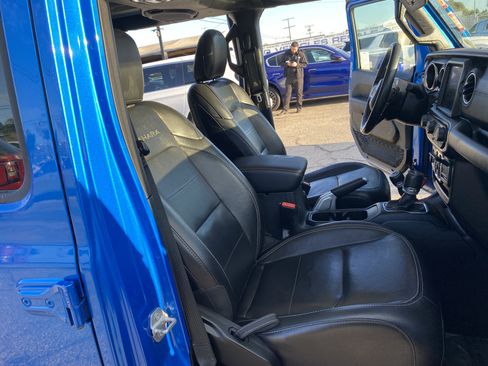 Used 2021 Jeep Wrangler Unlimited Sahara image 21