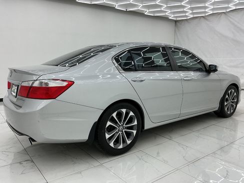 Used 2015 Honda Accord Sport image 11