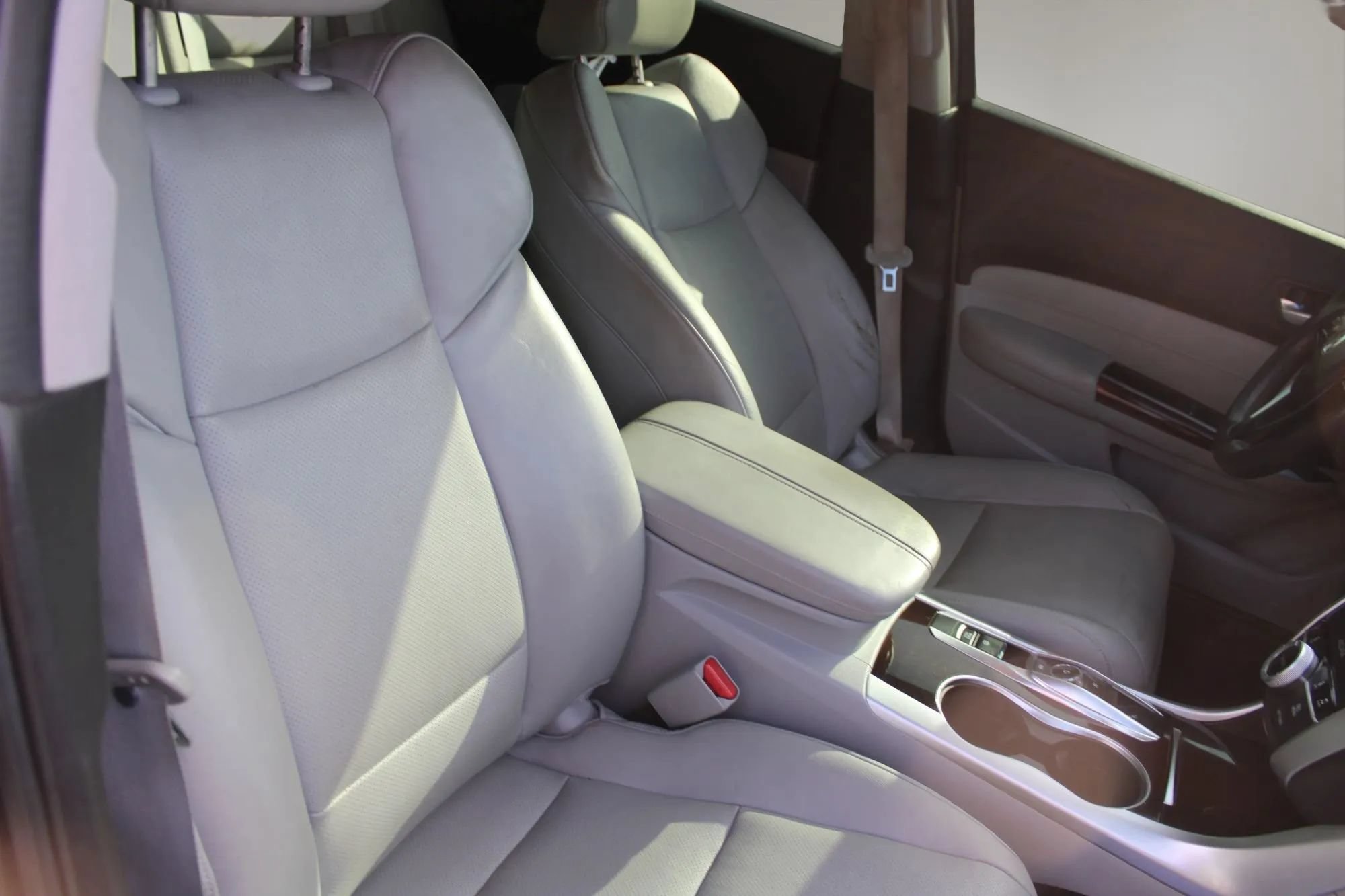 Used 2015 Acura TLX w/ Technology Package FWD image 22