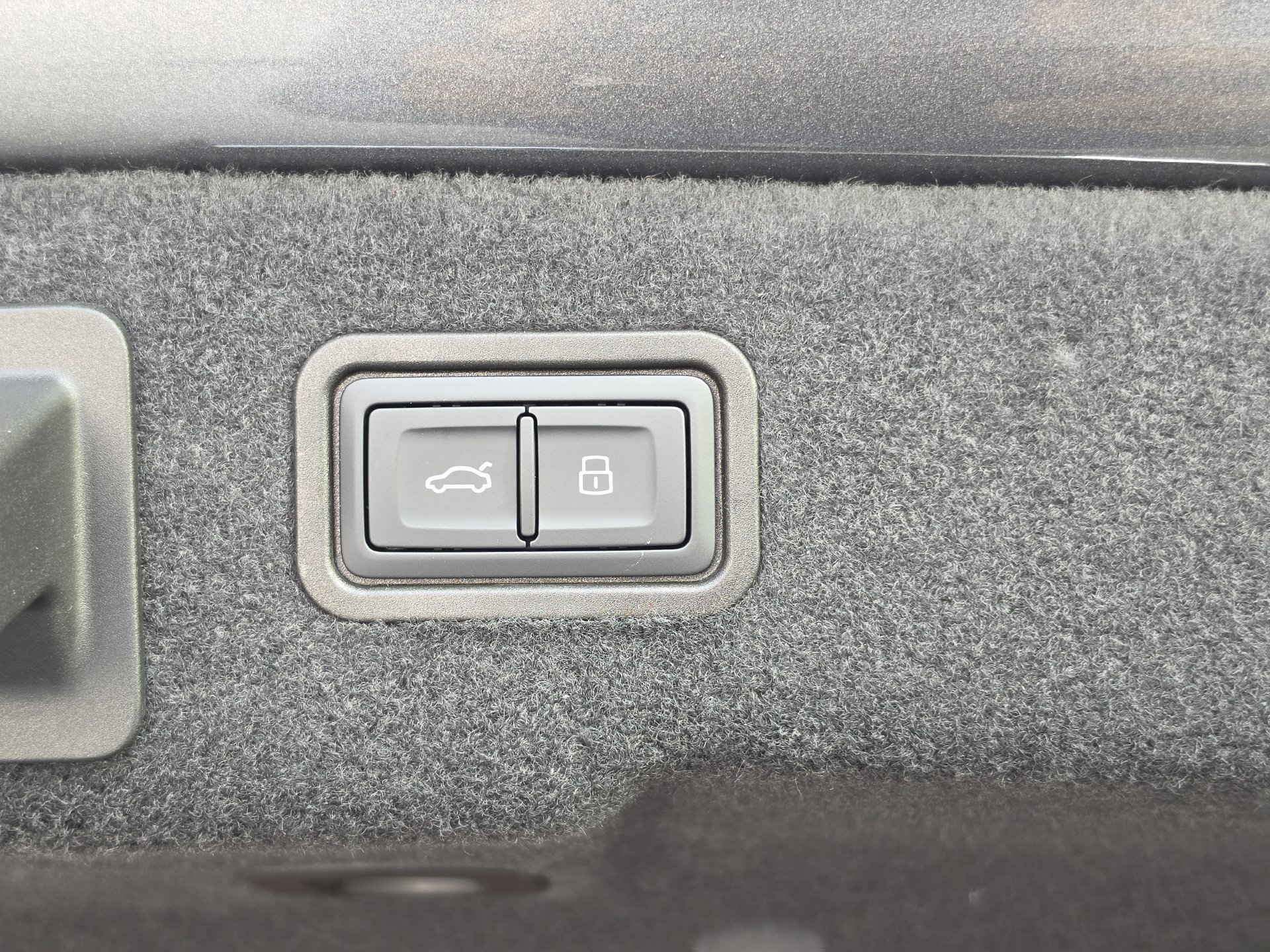 New 2026 Audi S8 AWD/4WD image 10