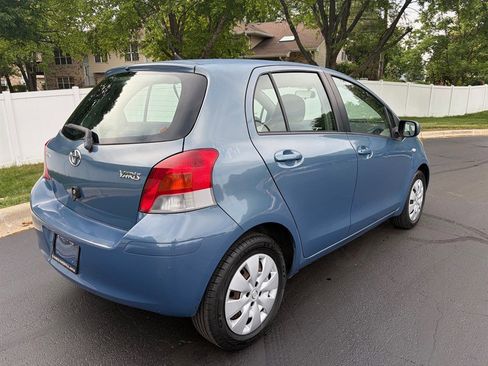 Used 2009 Toyota Yaris 4-Door Hatchback FWD image 8
