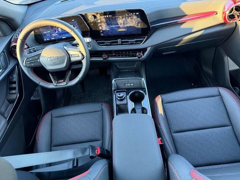 Used 2026 Chevrolet Equinox RS image 20