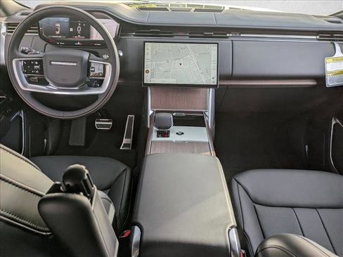 New 2025 Land Rover Range Rover SE image 16