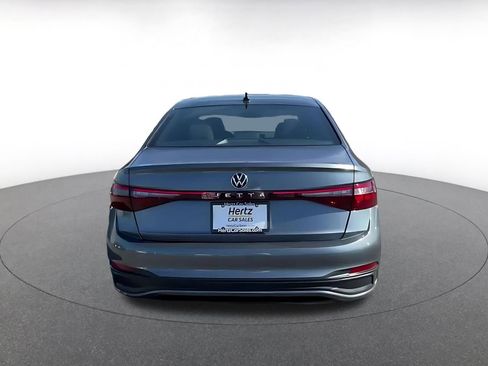 Used 2025 Volkswagen Jetta Sport image 12