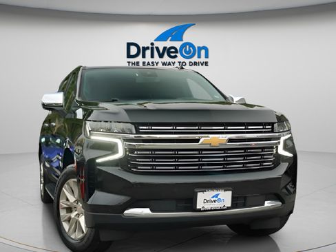 Used 2024 Chevrolet Suburban Premier image 14