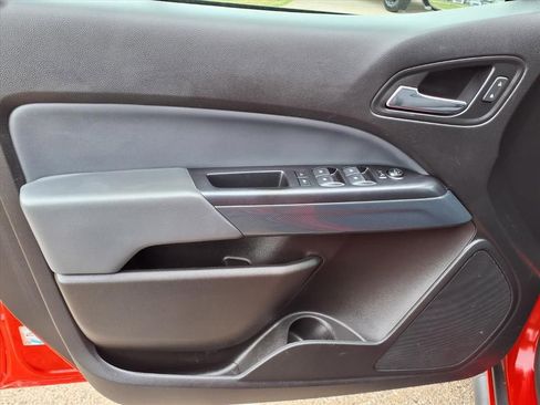 Used 2019 Chevrolet Colorado Z71 image 14