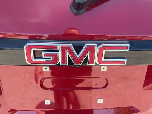 Used 2019 GMC Acadia SLT w/ Black Edition FWD image 34