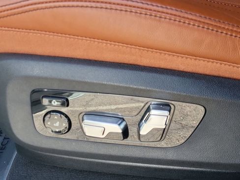 Used 2026 BMW X6 M60i image 23