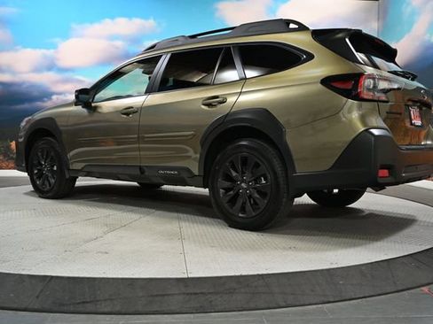 Used 2025 Subaru Outback Onyx Edition AWD/4WD image 6