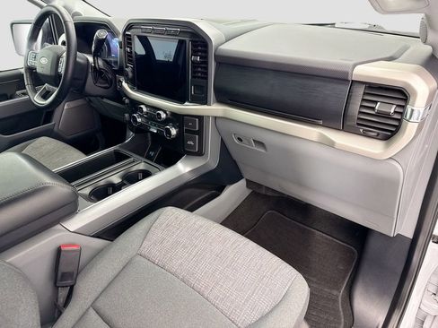 Used 2021 Ford F150 XLT w/ Equipment Group 302A High RWD image 16