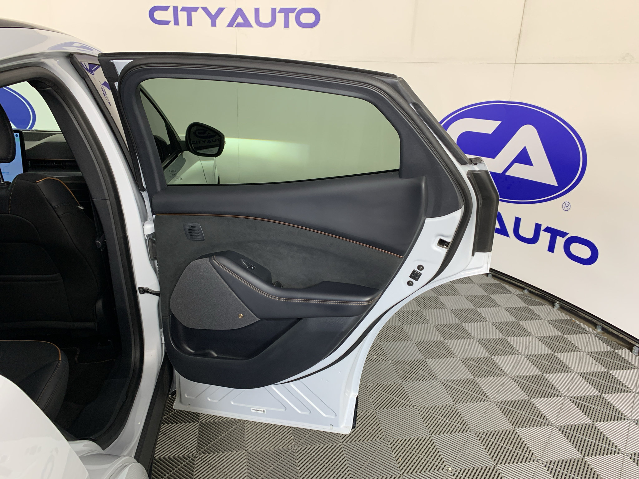 Used 2021 Ford Mustang Mach-E GT AWD/4WD image 34