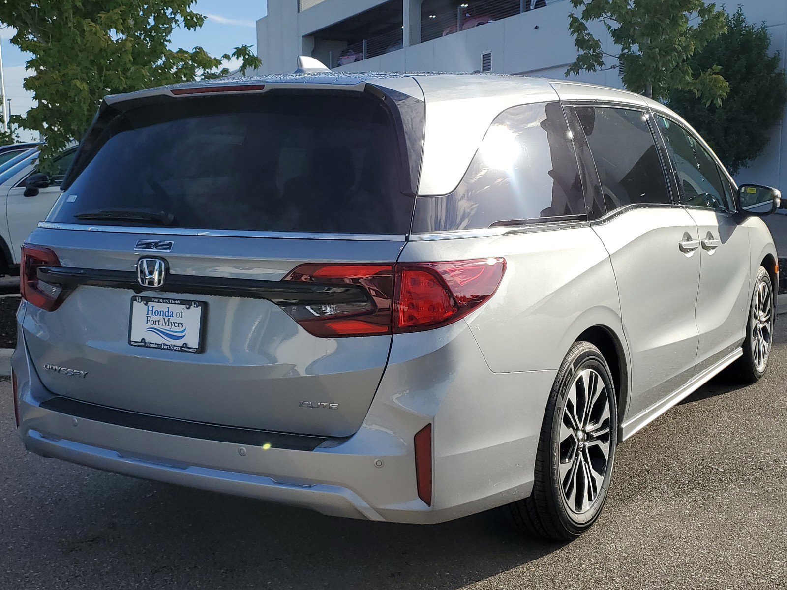 New 2026 Honda Odyssey Elite image 5
