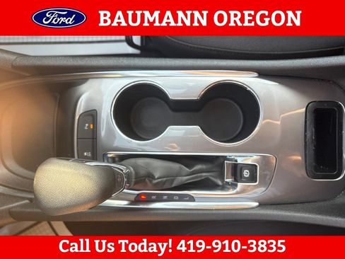 Used 2025 Chevrolet Malibu LT FWD image 25