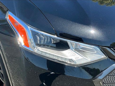 Used 2021 Chevrolet Traverse Premier w/ Redline Edition FWD image 30