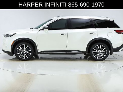 Used 2023 INFINITI QX60 Sensory w/ Vision Package AWD/4WD image 2