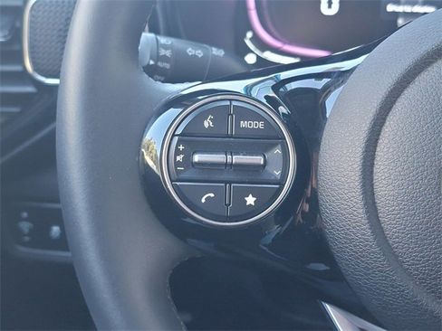 Used 2023 Kia Soul GT-Line image 30