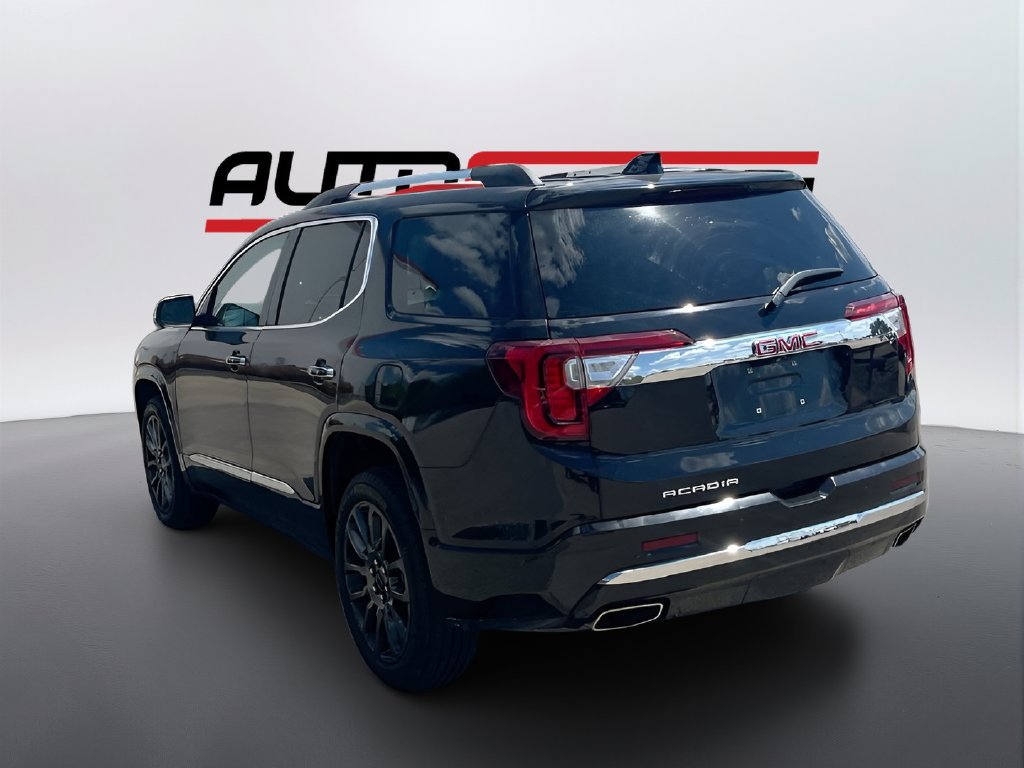 Used 2023 GMC Acadia Denali w/ Black Diamond Edition FWD image 5