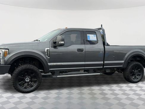 Used 2019 Ford F350 XLT w/ XLT Value Package image 8