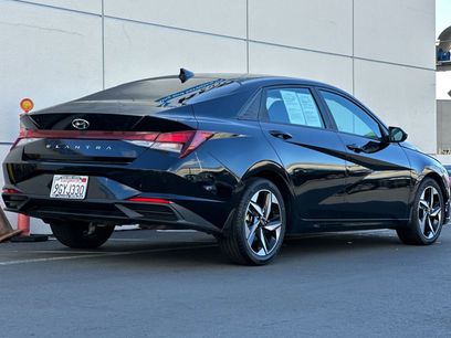 Used 2023 Hyundai Elantra SEL w/ Convenience Package