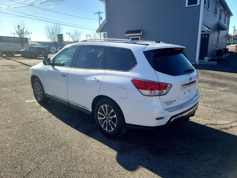 Used 2013 Nissan Pathfinder SL w/ SL Premium Pkg image 5