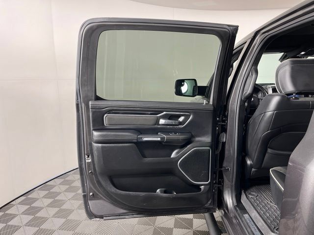 Used 2021 RAM 1500 Laramie w/ Sport Appearance Package AWD/4WD image 33