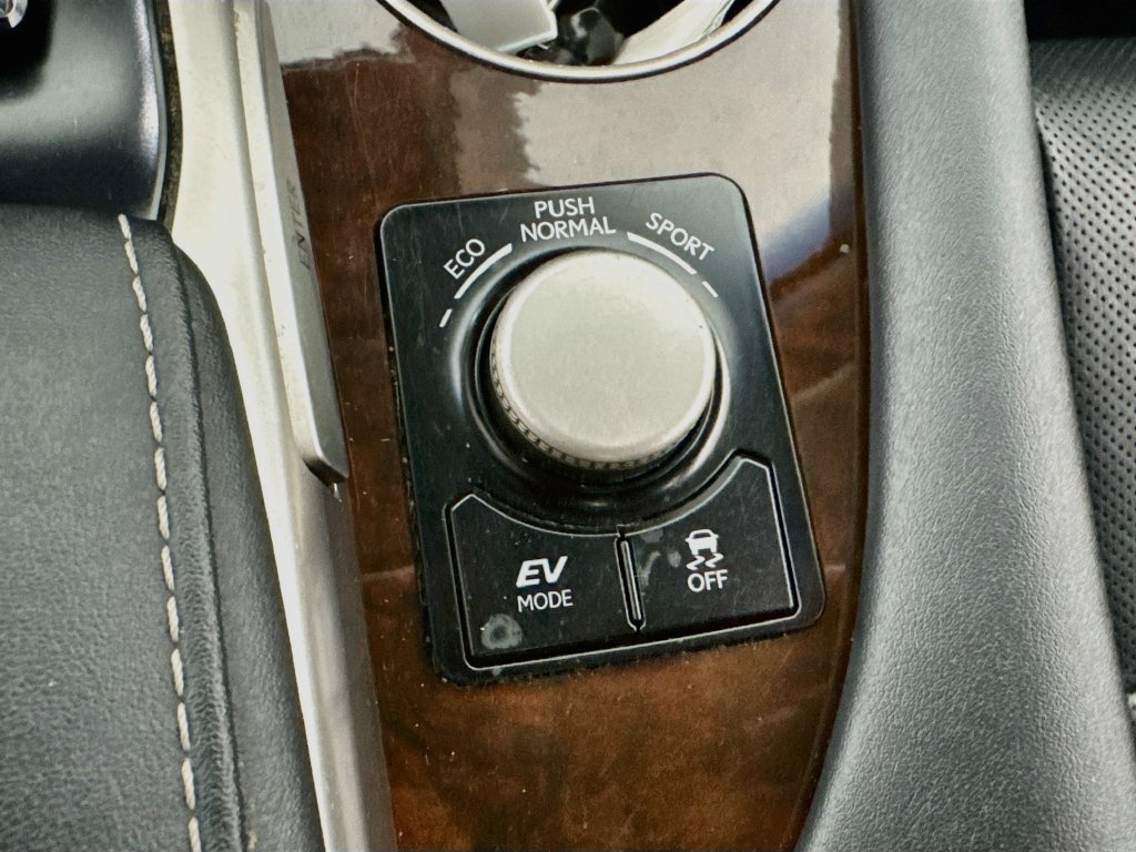 Used 2019 Lexus RX 450h AWD w/ Navigation Package image 19