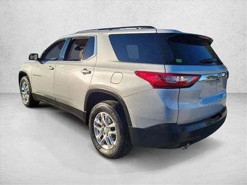 Used 2021 Chevrolet Traverse LT FWD image 7