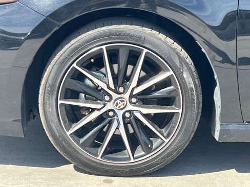 Used 2024 Toyota Camry SE image 12