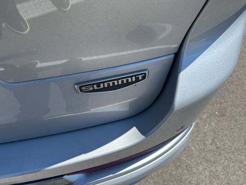 Used 2022 Jeep Grand Cherokee L Summit w/ Luxury Tech Group V image 9