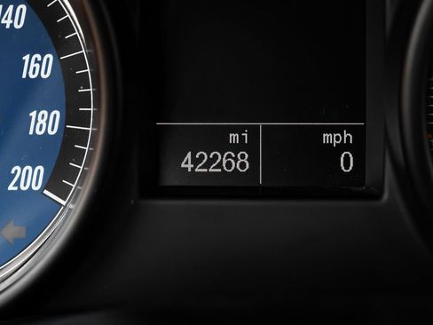 Used 2018 Maserati GranTurismo Sport RWD image 21