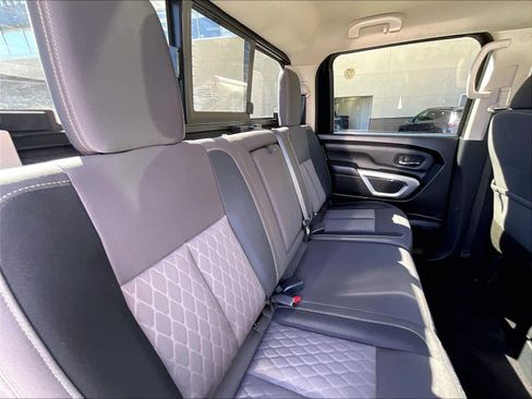 Certified 2023 Nissan Titan SV w/ SV Convenience Package image 15