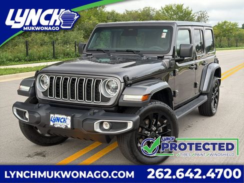 Used 2025 Jeep Wrangler Unlimited Sahara AWD/4WD image 1