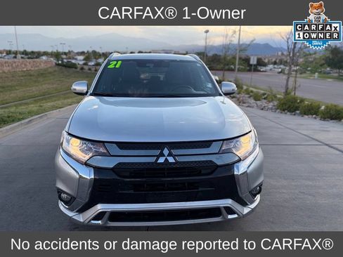Used 2021 Mitsubishi Outlander 4WD Plug-In Hybrid image 2