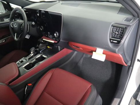 New 2026 Lexus NX 350h 350h Premium image 18