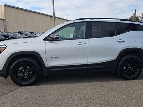 Used 2022 GMC Terrain AT4 w/ Tech Package image 5