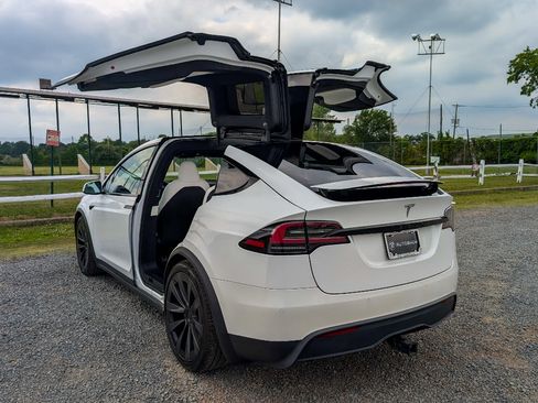 Used 2022 Tesla Model X AWD/4WD image 13